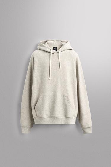 سويت شيرت مريح بقبعة - رمادي فيجوريه الخاص بـ Zara