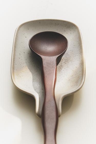 STONEWARE SPOON REST - Oyster-white by Zara - Image 4