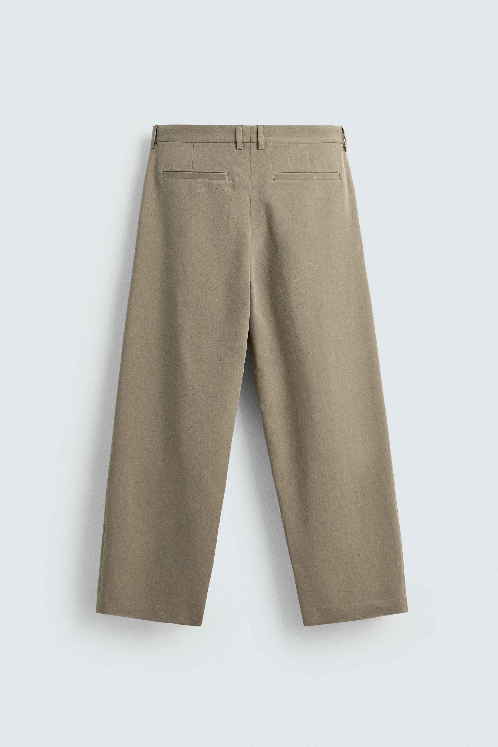 PLEATED STRAIGHT FIT PANTS