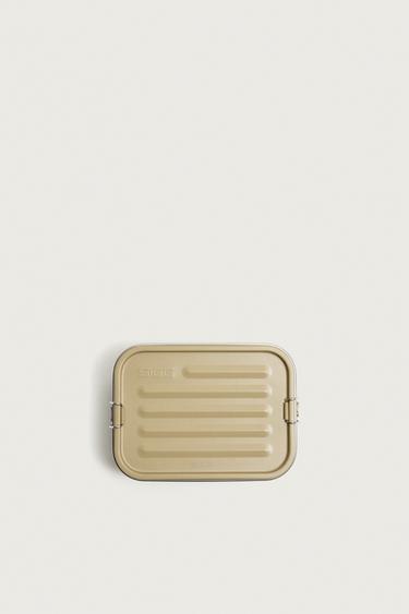 КУТИЯ ЗА ХРАНА ОТ НЕРЪЖДАЕМА СТОМАНА SIGG - Зелено каки от Zara