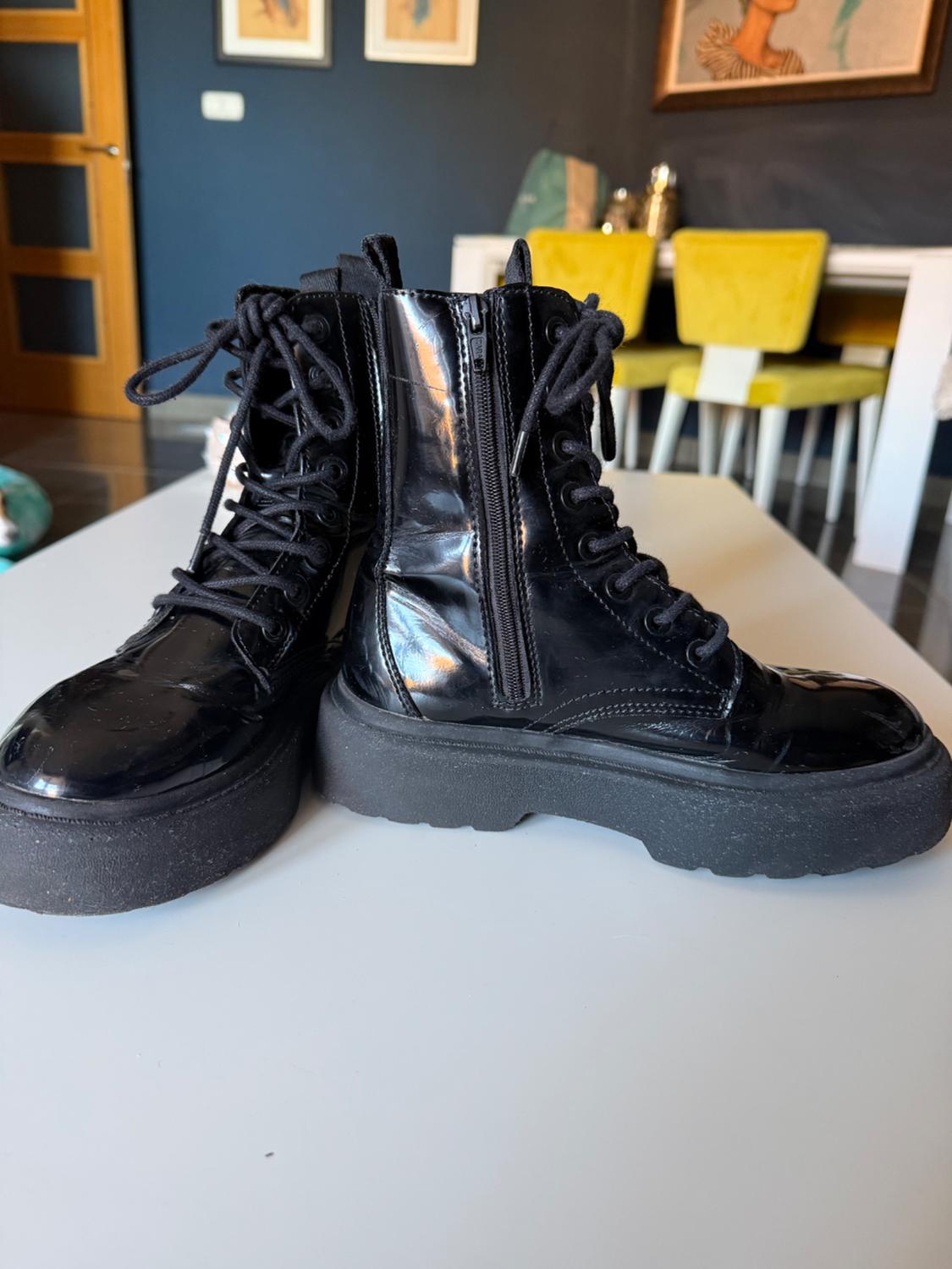 BOTAS NEGRAS TIPO MILITAR - Image 2