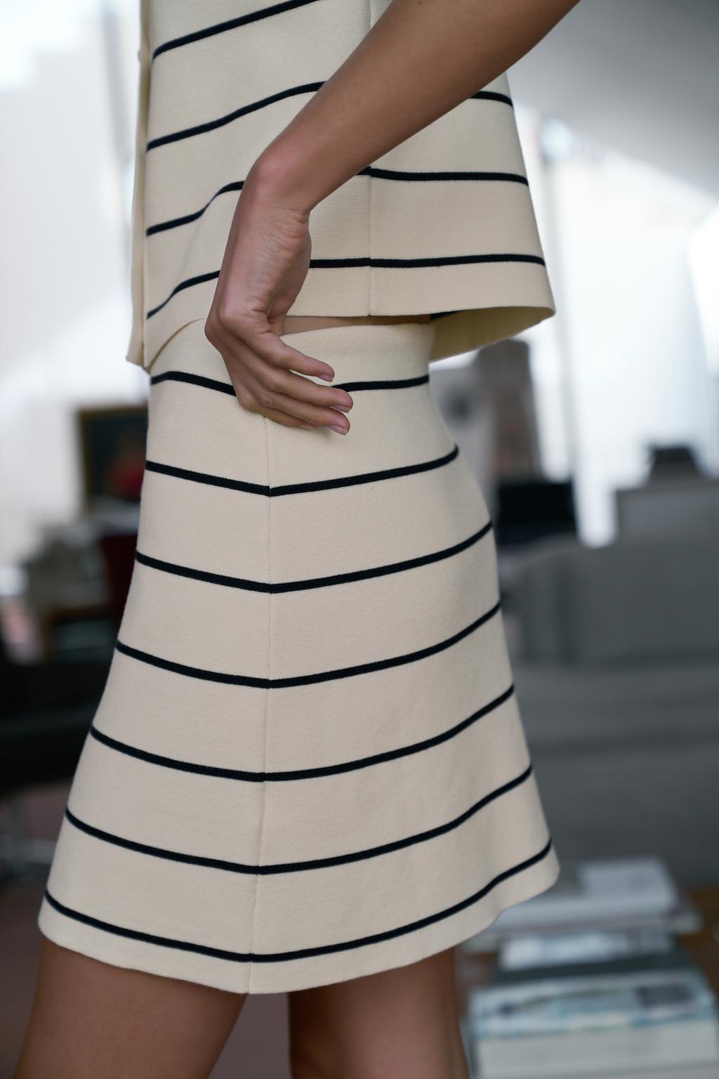 STRIPED KNIT MINI SKIRT - image 2