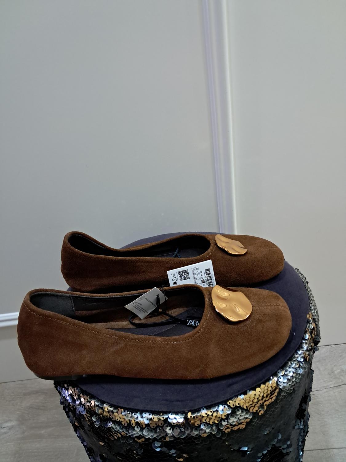 SPLIT SUEDE BALLERINAS - Image 2