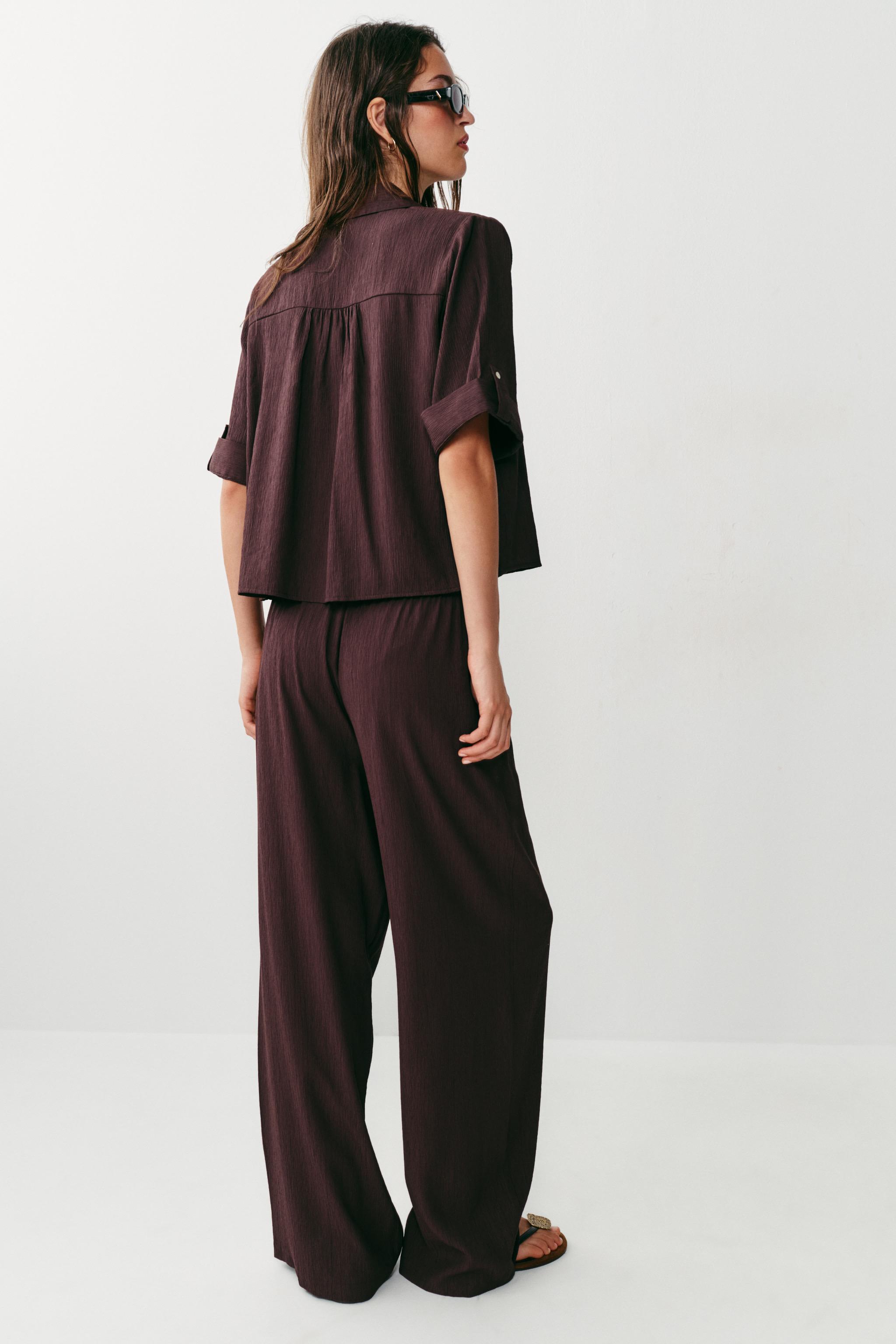 FLOWY SHORT SLEEVE SHIRT