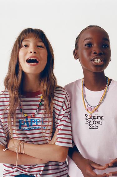 CAMISETA ESTAMPADO RAYAS PIPPI CALZASLARGAS © ASTRID LINDGREN COMPANY - Azul de Zara