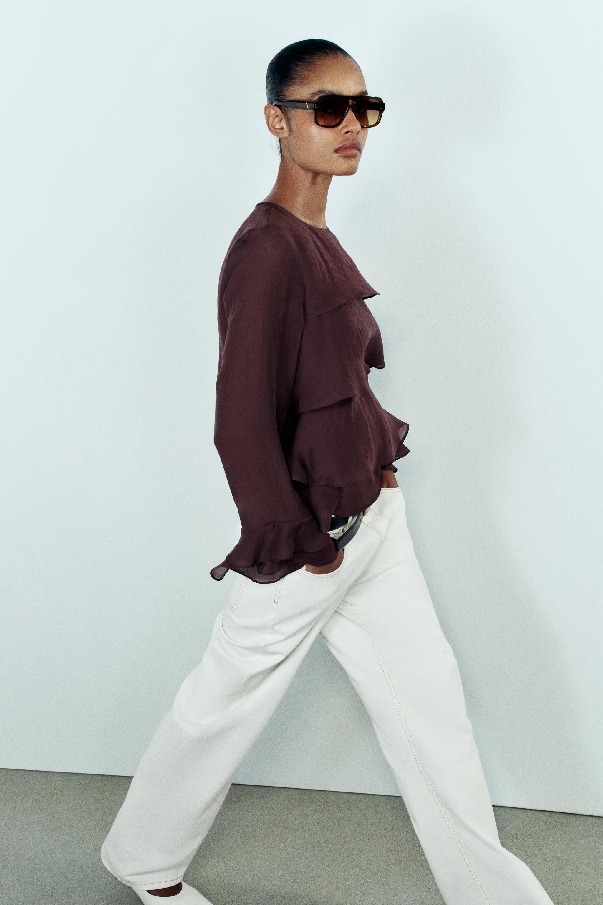 CHEMISE À VOLANTS