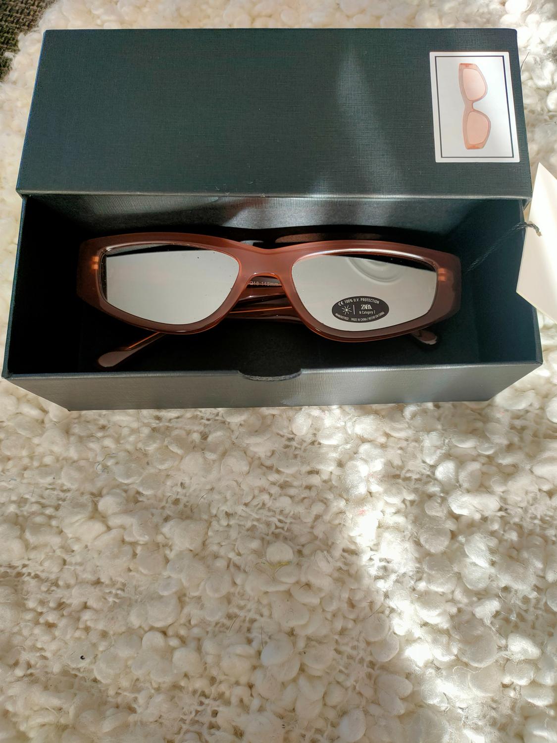 RECTANGULAR SUNGLASSES - Image 4
