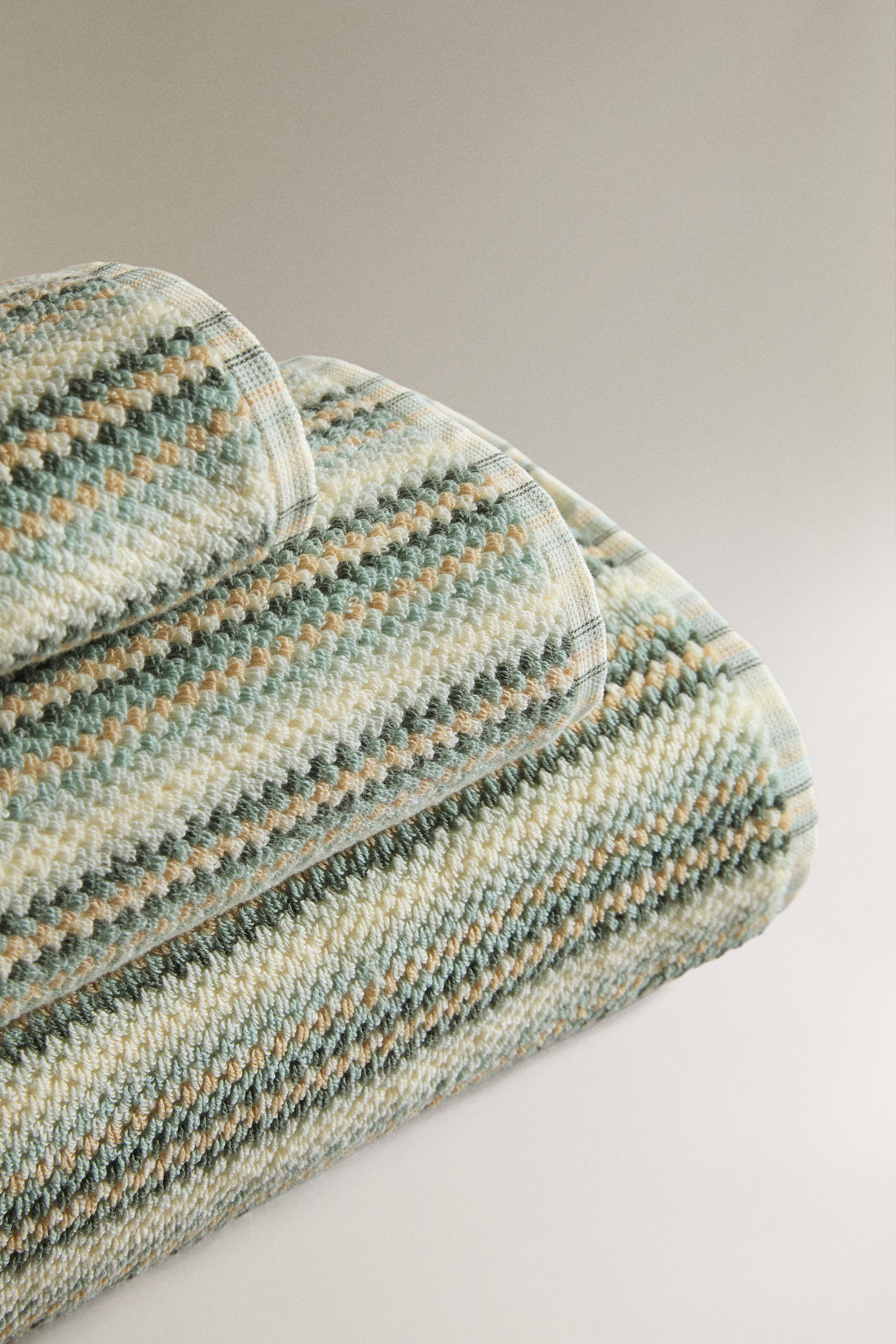 COTTON STRIPED BATH TOWEL — Multicolored