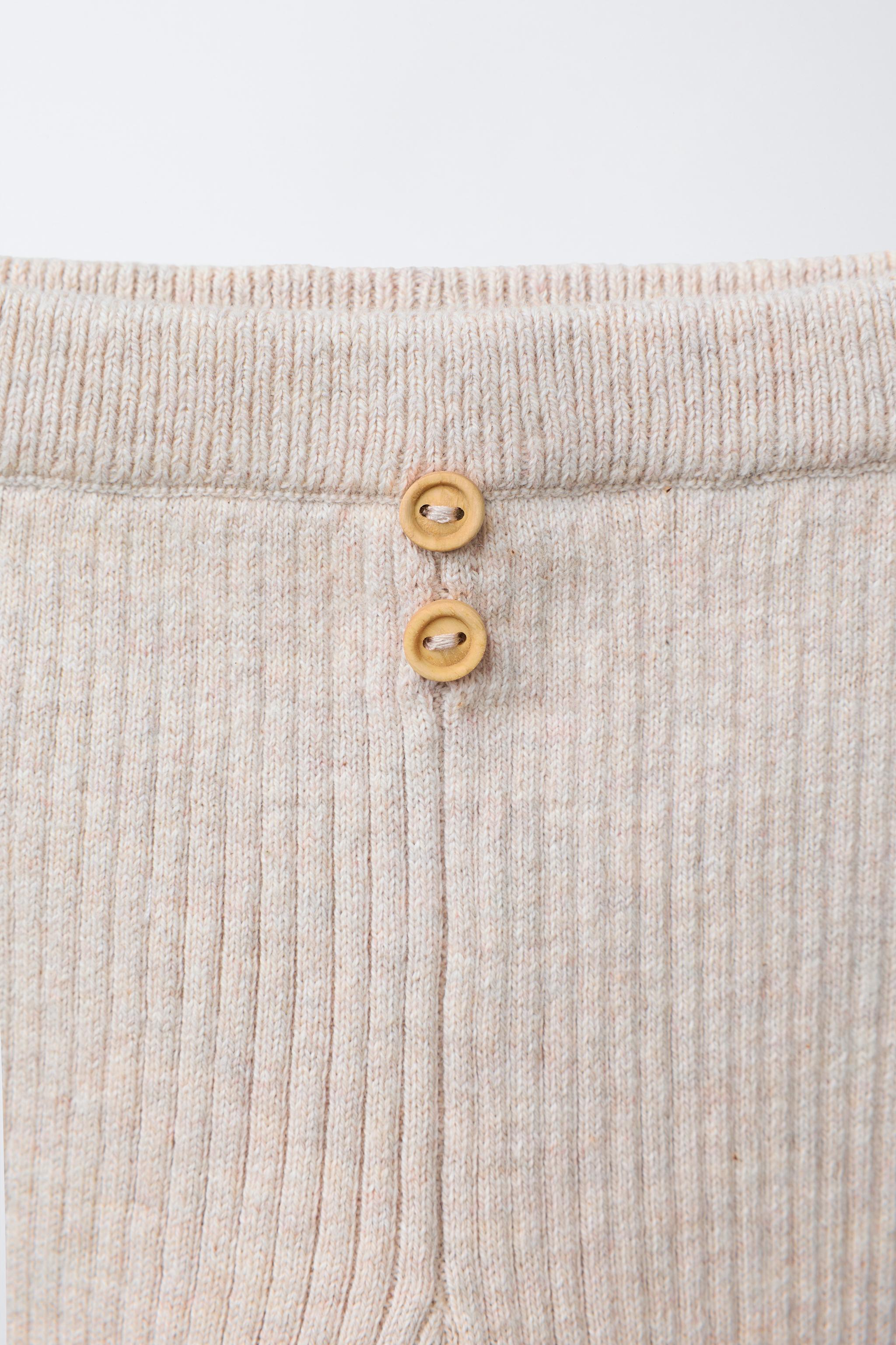 LEGGING CÔTELÉ À BOUTONS