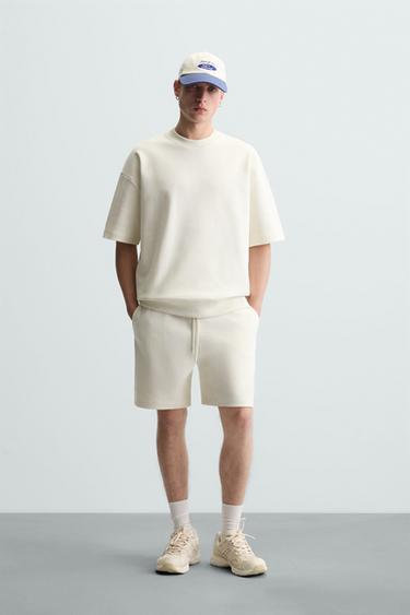 BERMUDA COM TEXTURA INTERLOCK - Branco-marfim da Zara - Imagem 0