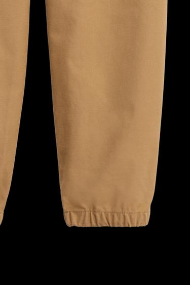 PANTALÓN JOGGER LIMITED EDITION  - Tostado de Zara
