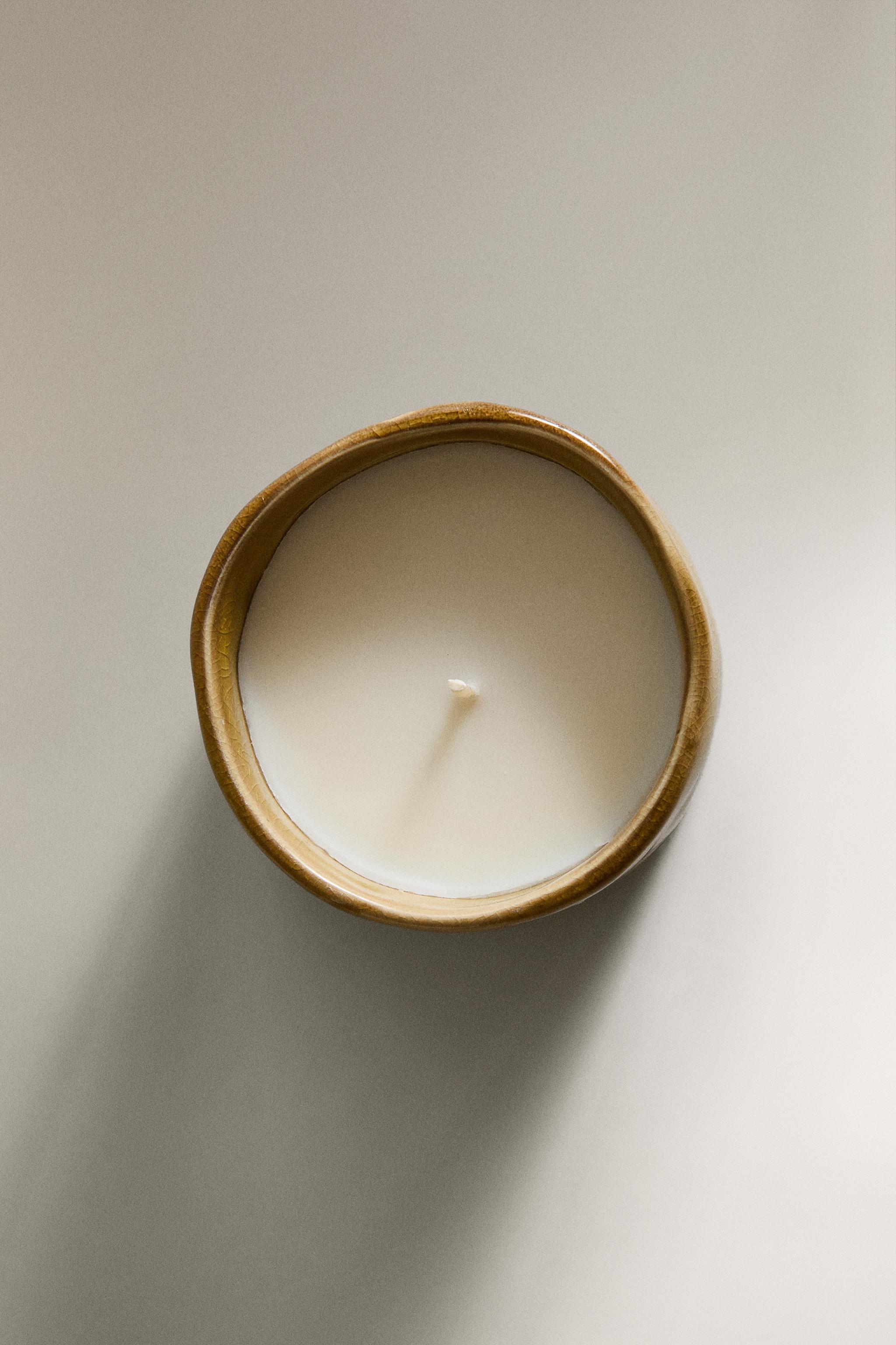 G) FLORAL BEYOND SCENTED CANDLE