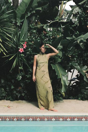 ПЛАТЬЕ МИДИ С ПРИНТОМ И ВОРОТНИКОМ-СТОЙКОЙ — Разноцветный от Zara