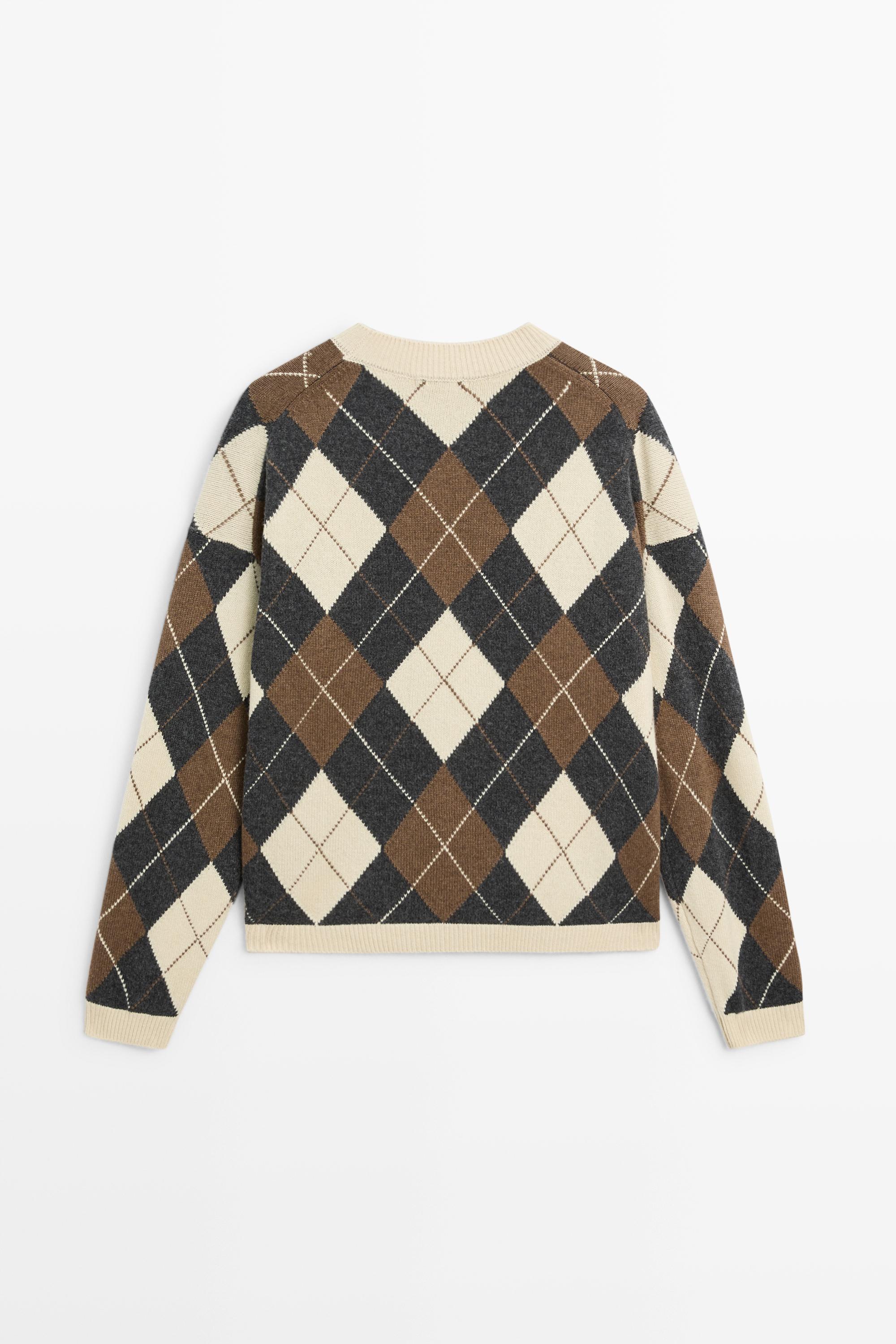 Pull en maille avec de la laine et motif losanges