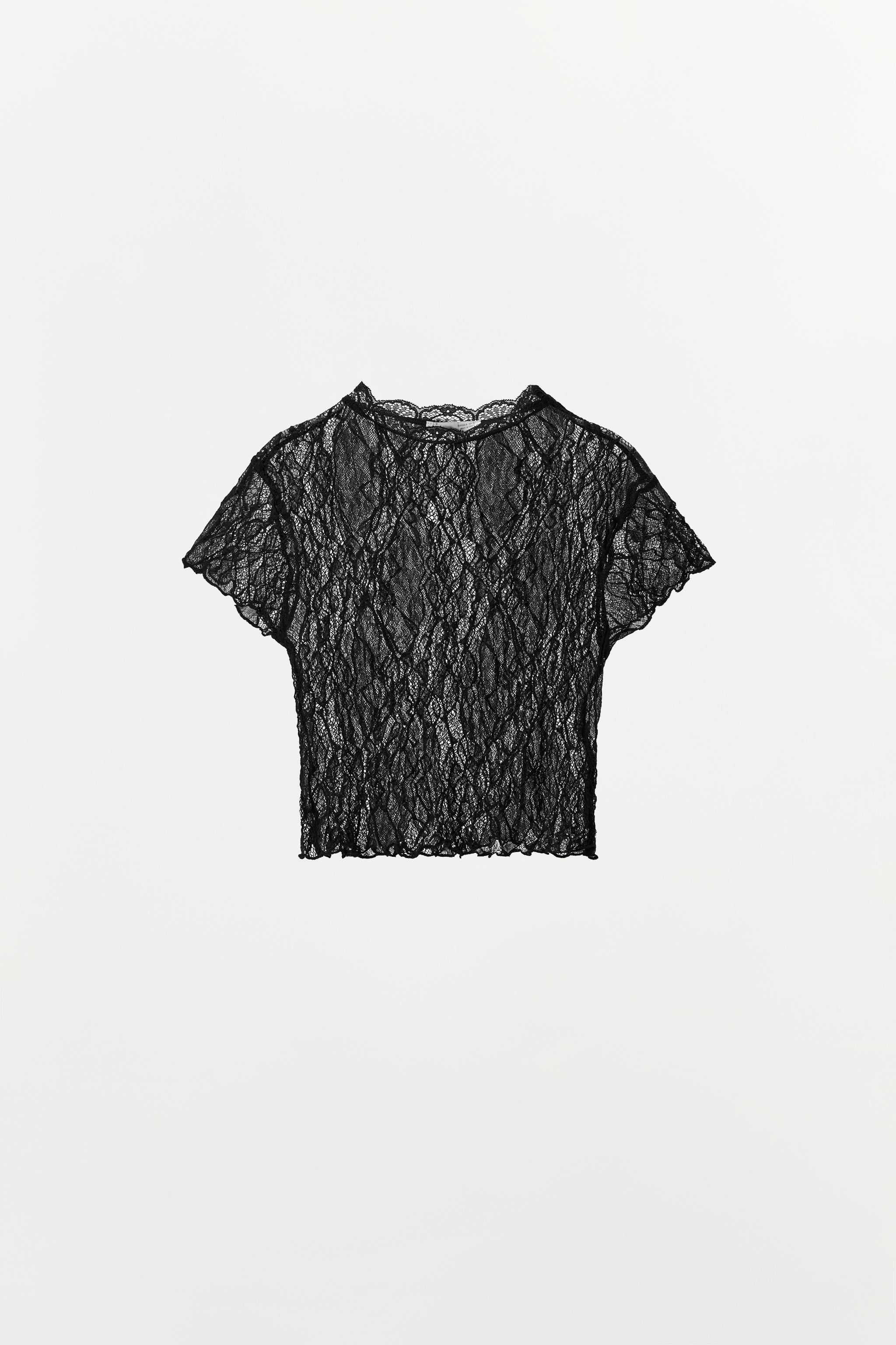 LACE CROP TOP