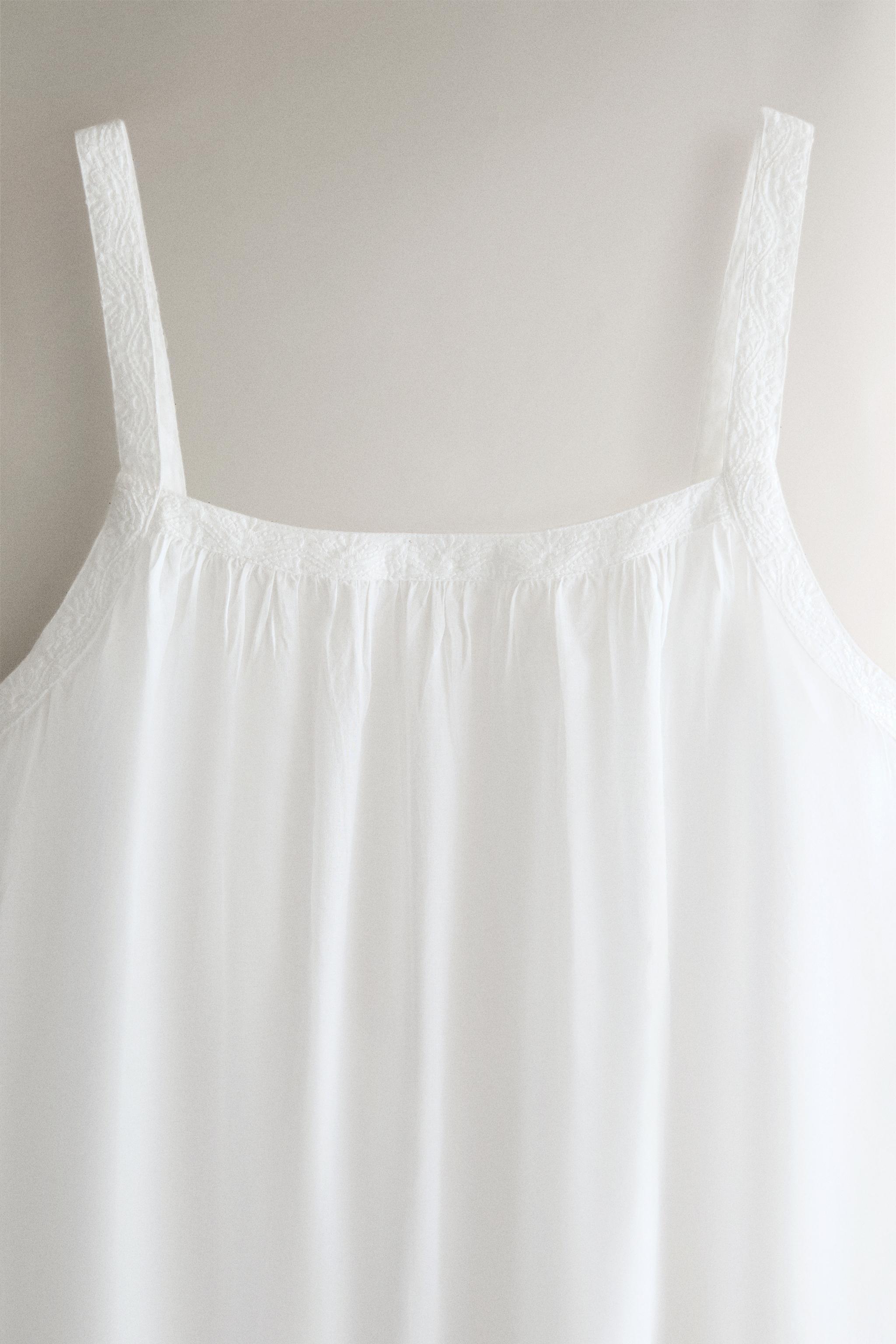EMBROIDERED COTTON NIGHTGOWN — White