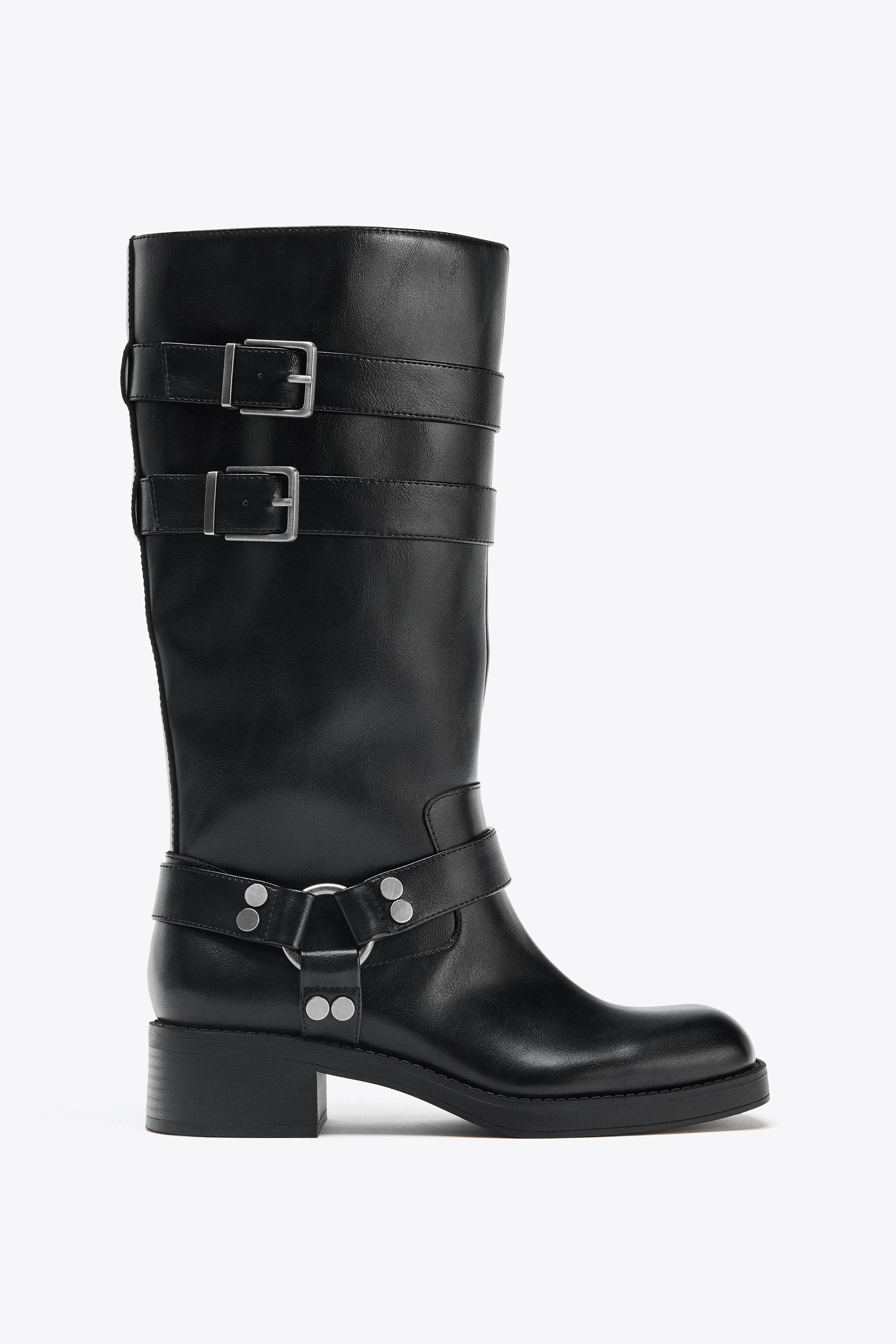 ZARA　バックル付きフラットアンクルブーツ　２０２４-２０２５　ブラック 極美品】ZARA バックルレザーカットアウトアンクルブーツ