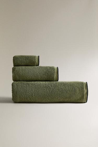 Zara BATH TOWEL WITH CONTRAST TOPSTITCHING - Mid khaki