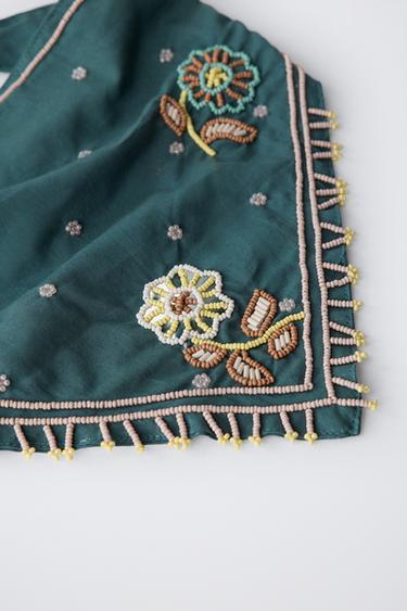 BANDANA ABALORIOS - Verde de Zara