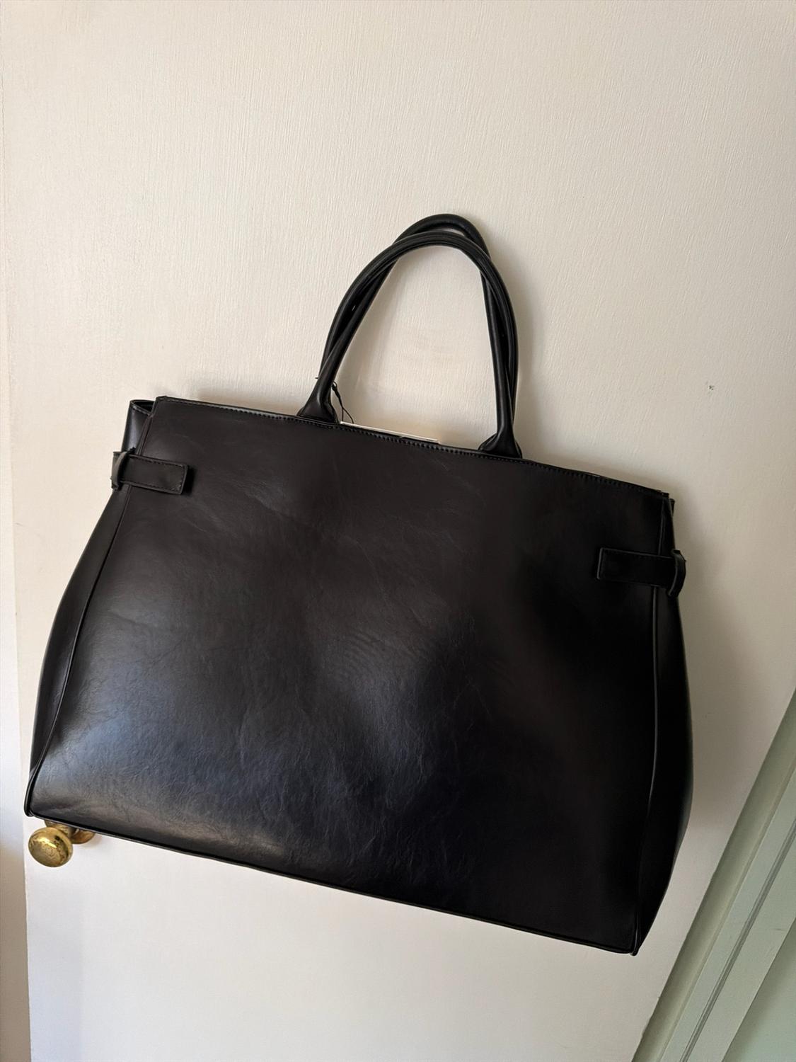 HANDBAG - Image 3