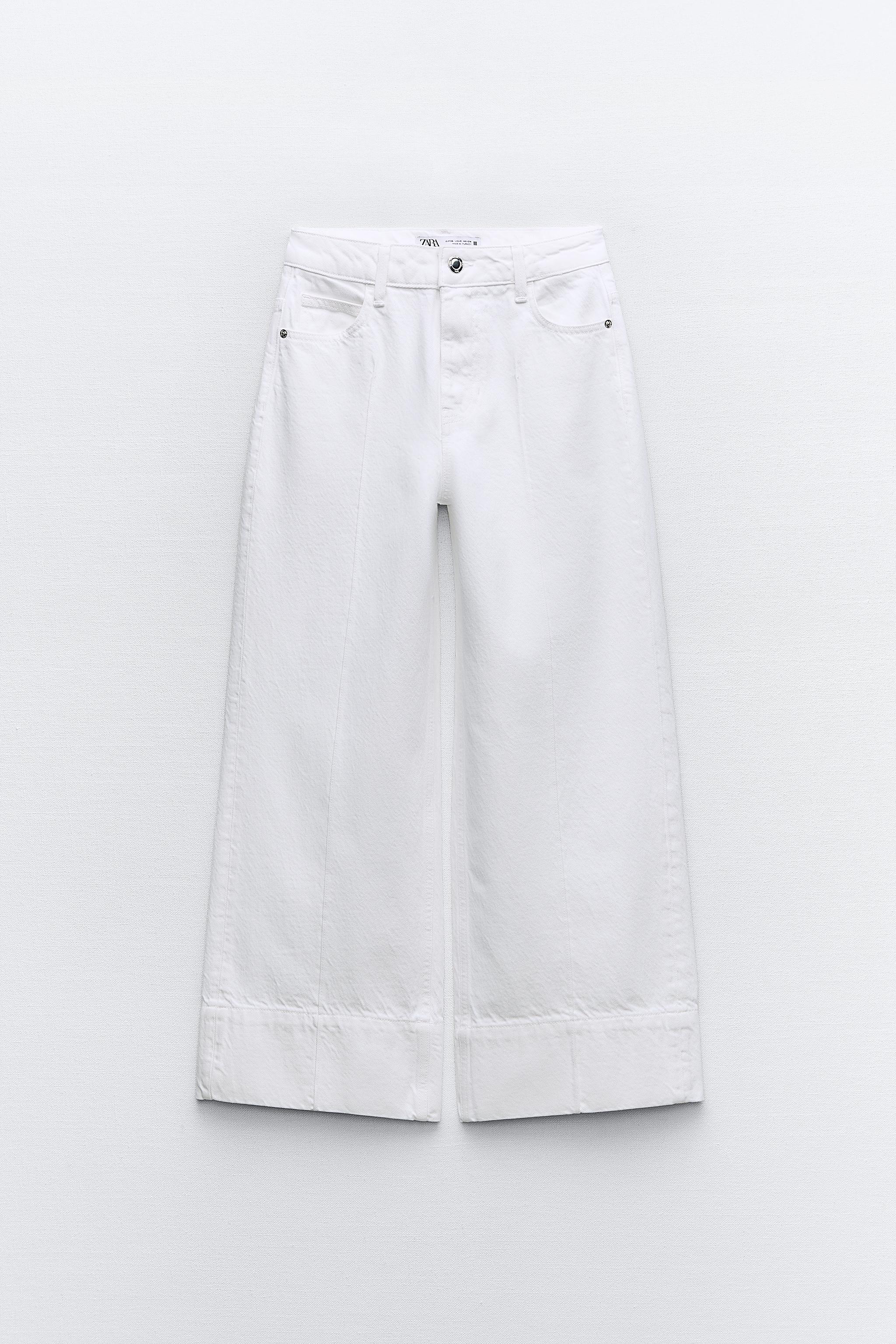 Baggy jeans , my tiny waist ft cute crop tops 🩶✨ Top : @veras_closet_sa  Jeans : @zara Sunnies : @loewe