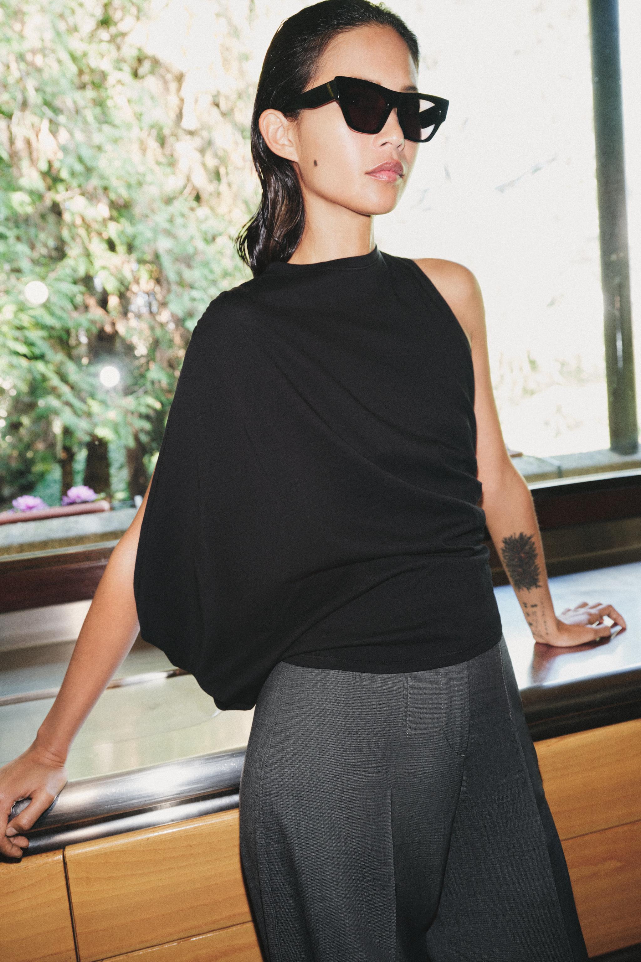 DRAPED ASYMMETRIC TOP