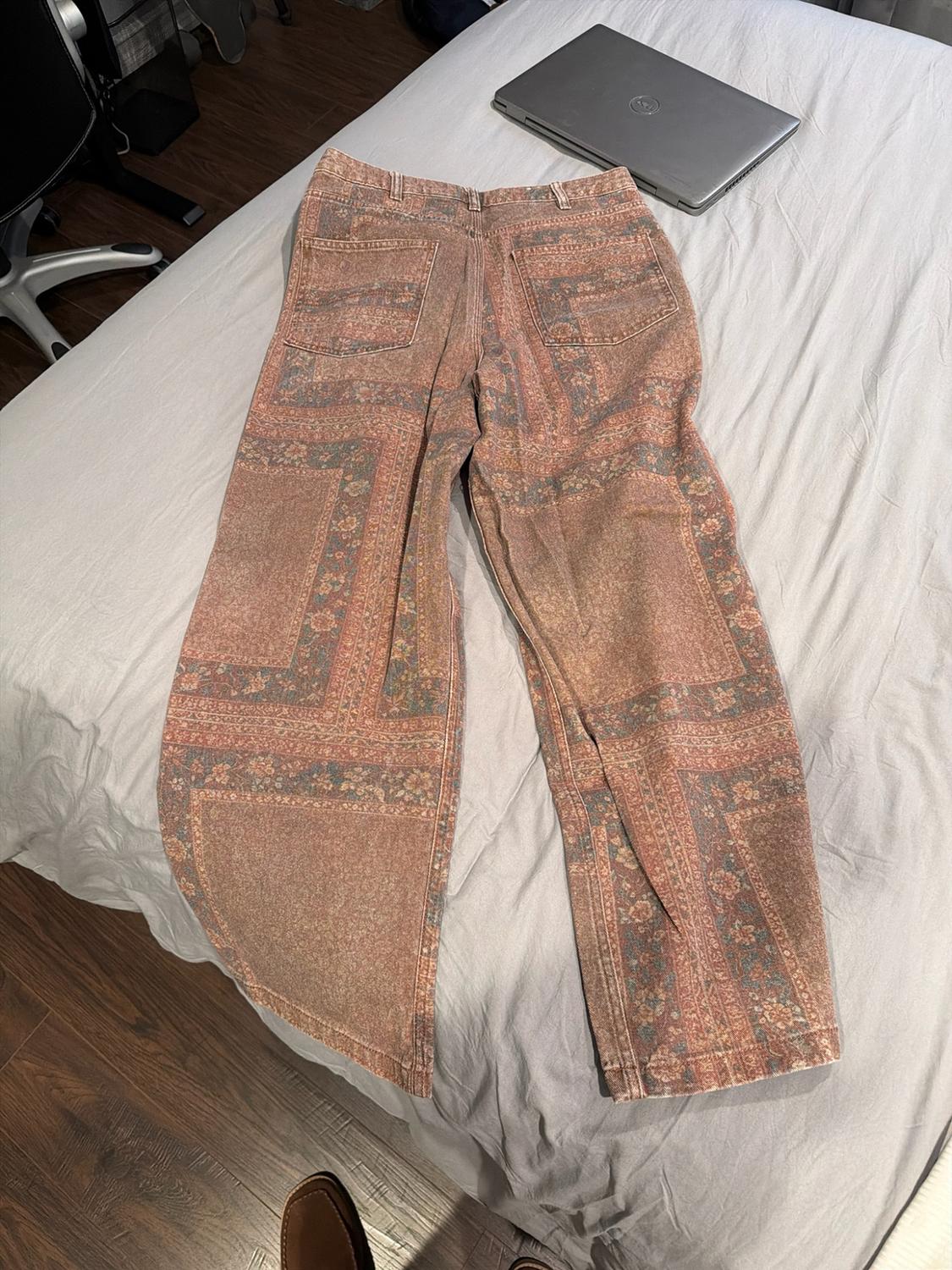 PANTALÓN BAGGY FIT ESTAMPADO BANDANA - Image 3