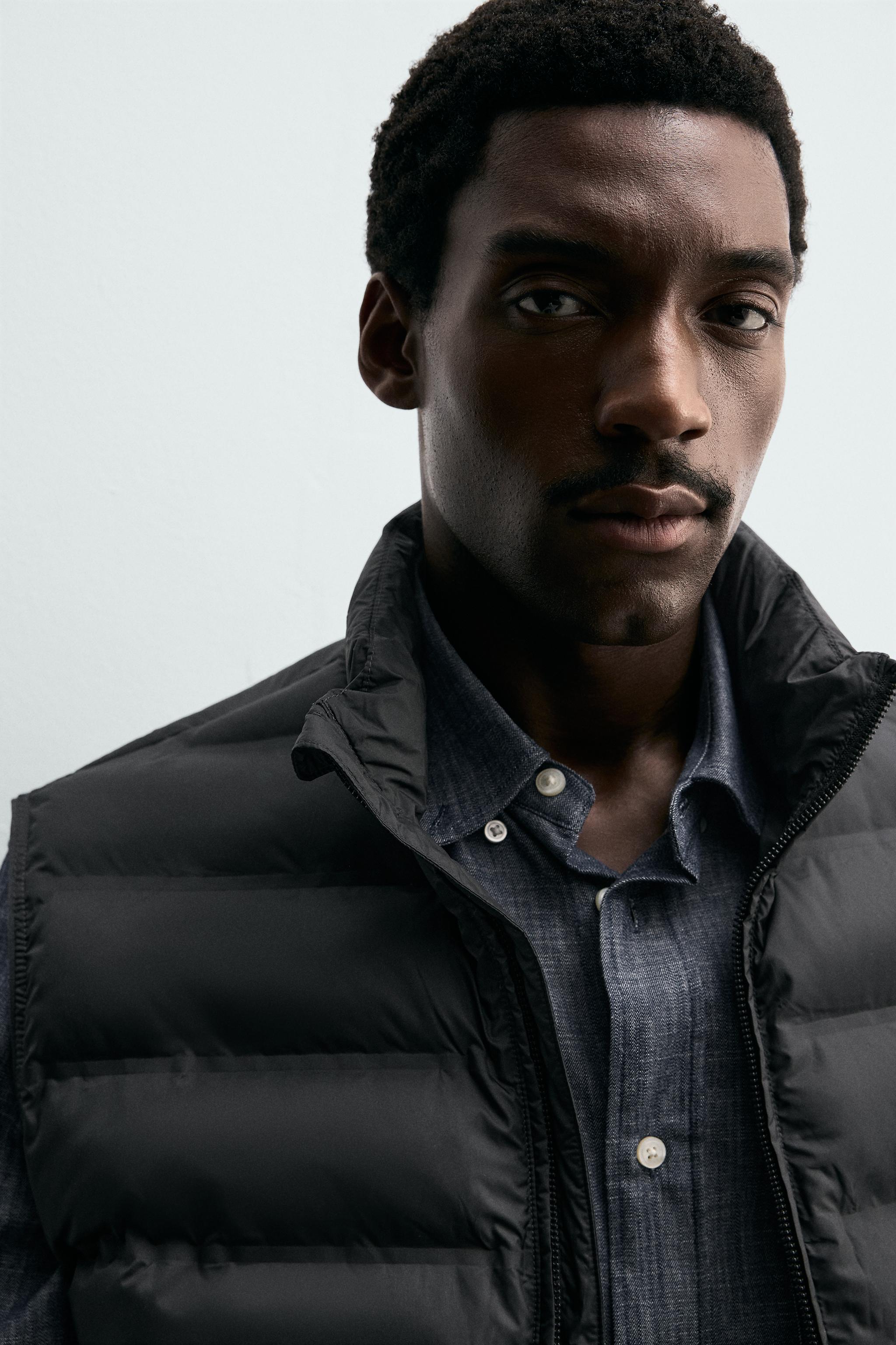 LIGHTWEIGHT WATER REPELLENT PUFFER VEST