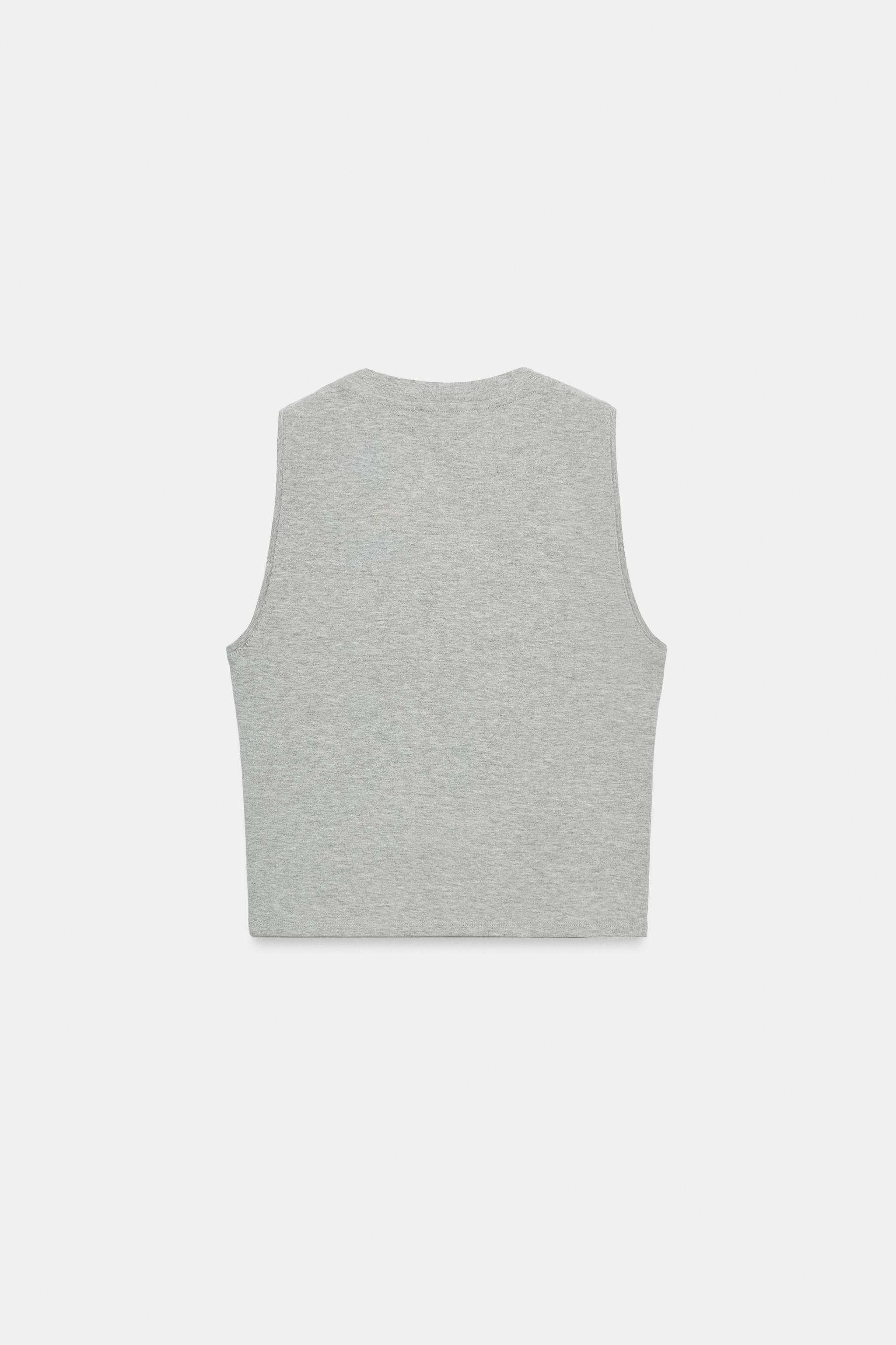 TOP SANS MANCHES AVEC DÉTAIL COUTURE