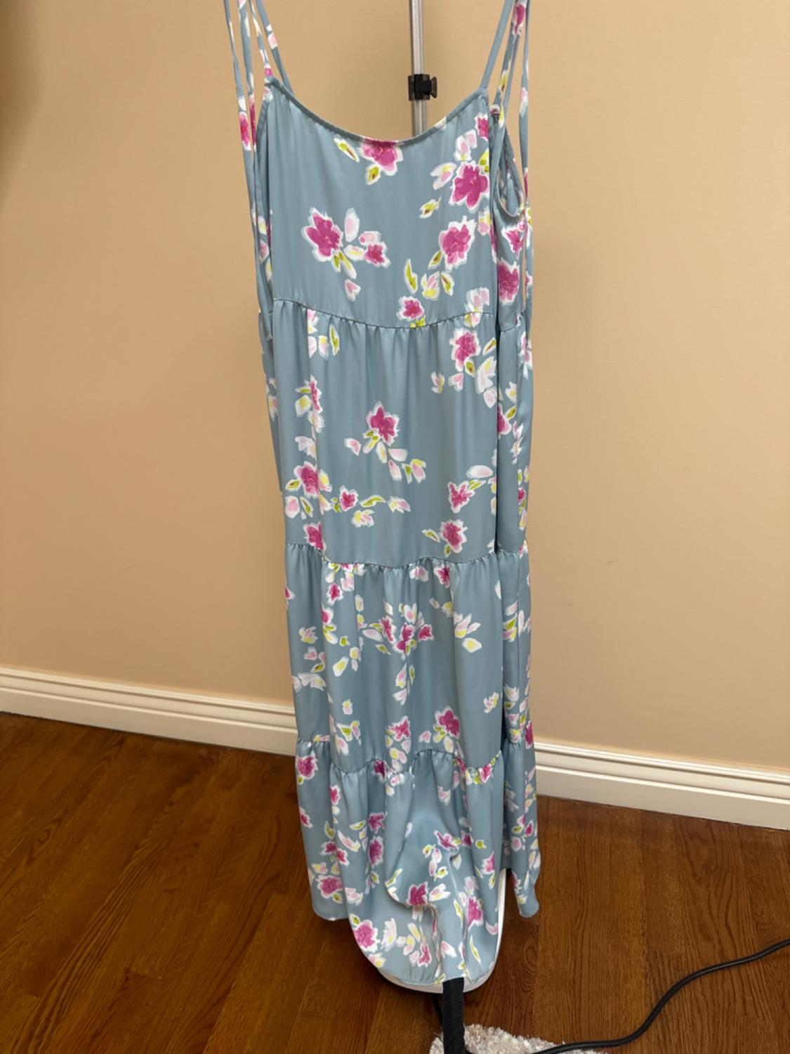 VESTIDO SATINADO FLORES