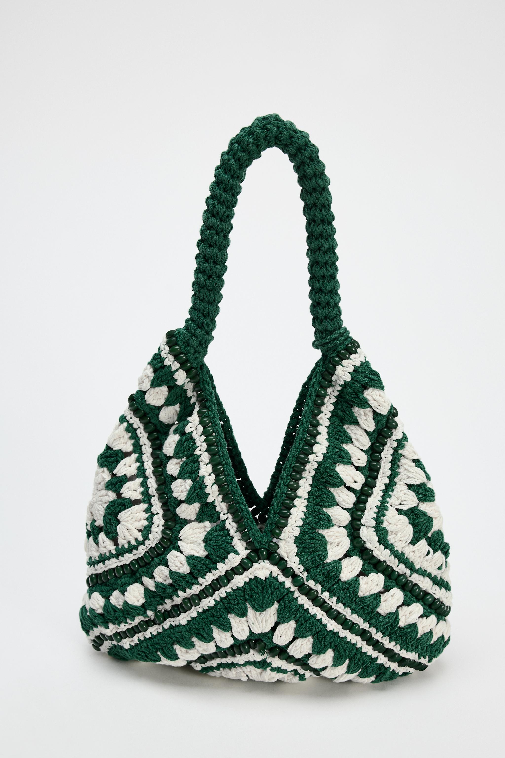 CROCHET BUCKET BAG