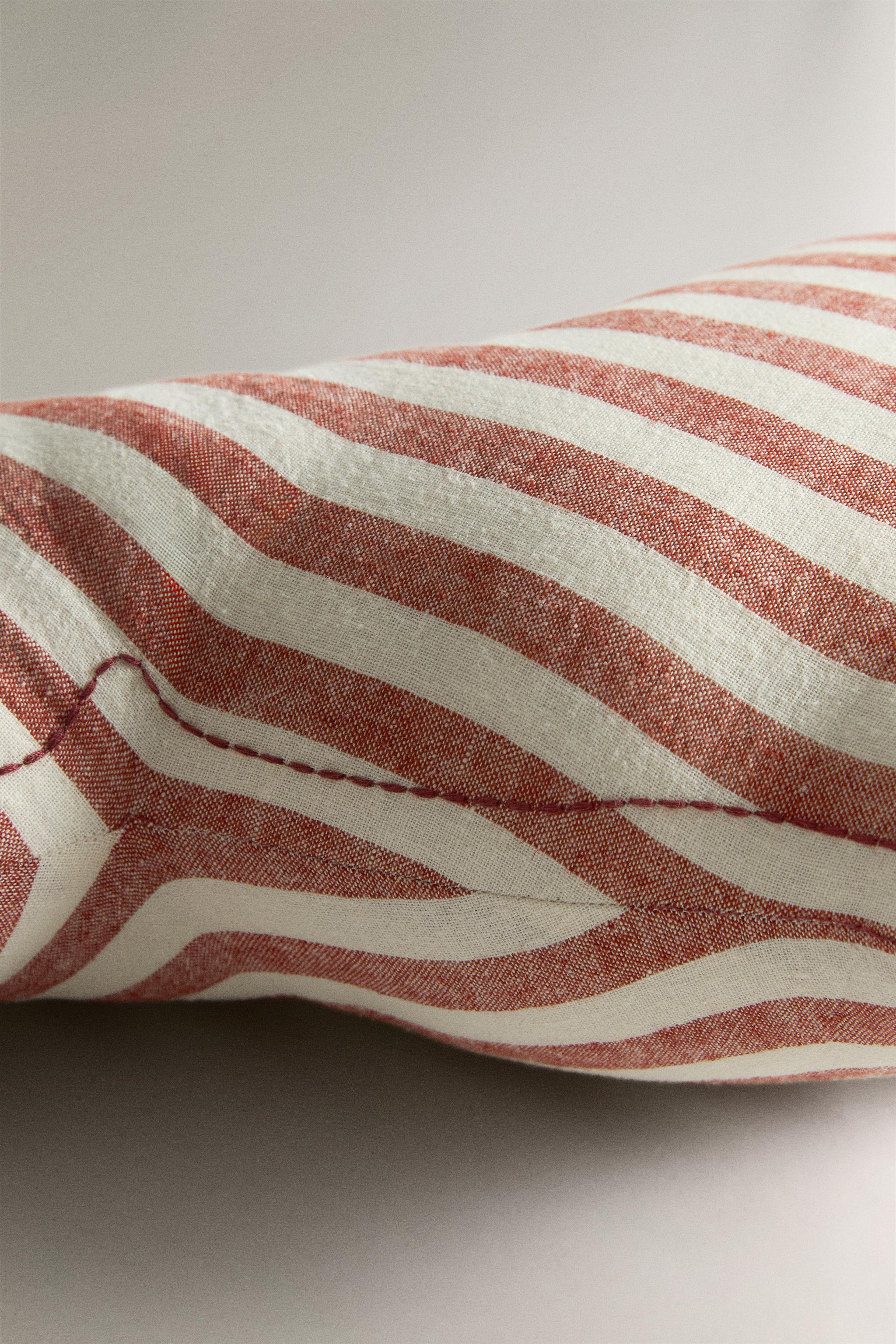 Zara KIDS' RABBIT CUSHION — фото 4