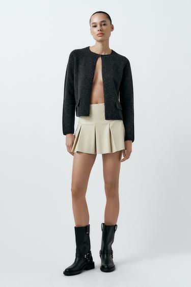 МИНИ-ЮБКА ИЗ ИСКУССТВЕННОЙ КОЖИ СО СКЛАДКАМИ — ЭКРЮ от Zara — изображение 0