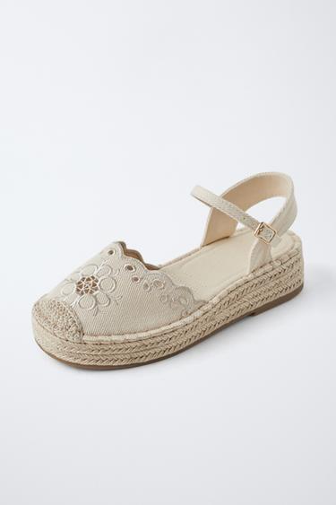 ESPADRILLE BRODÉE - Blanc écru de Zara - Image 2
