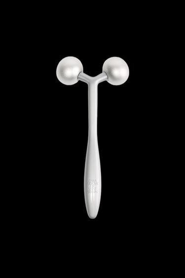 THE FACE ROLLER LUDOVIC DE SAINT SERNIN x ZARA - TINTED LEATHER de Zara