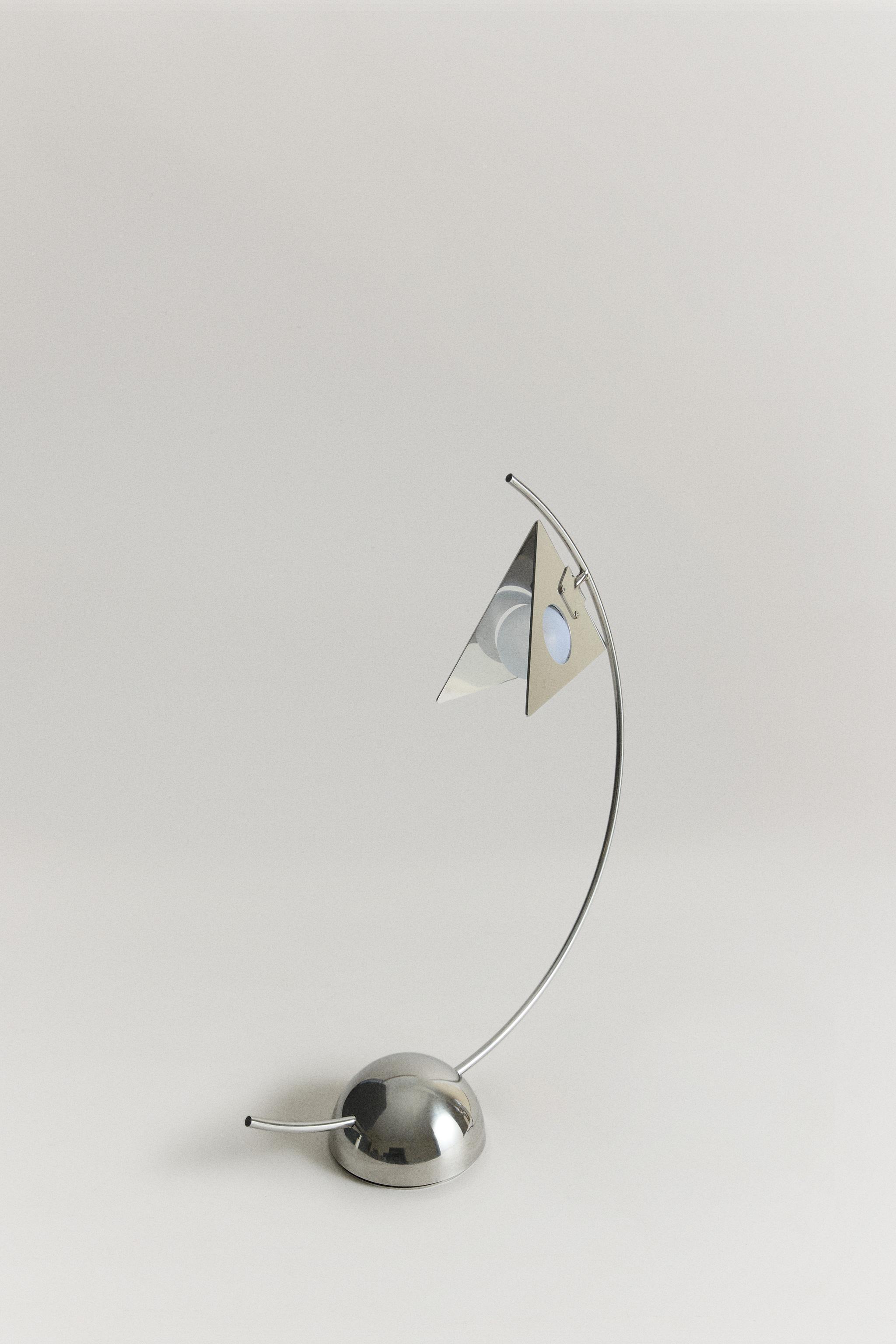 THE ELSEWHERE TABLE LAMP