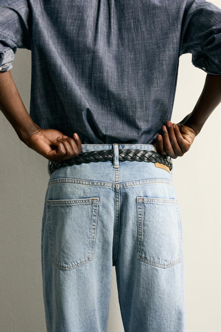 Jeans de corte regular y ligero 6
