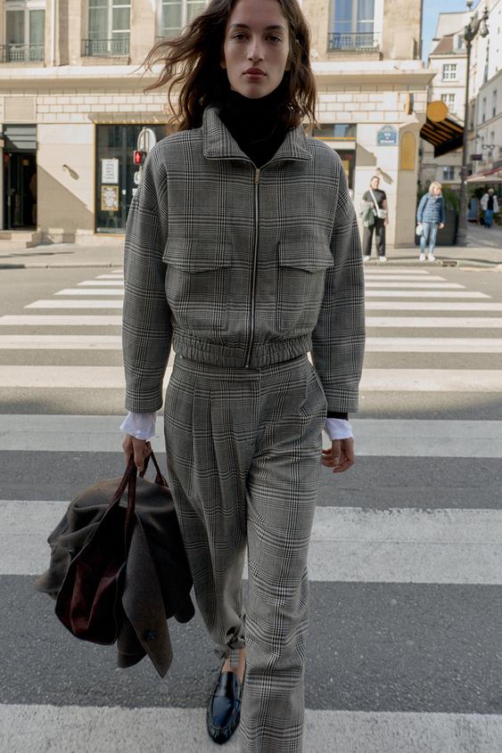 CHAQUETA BOMBER PATA DE GALLO - Crudo / Negro de Zara - Imagen 0