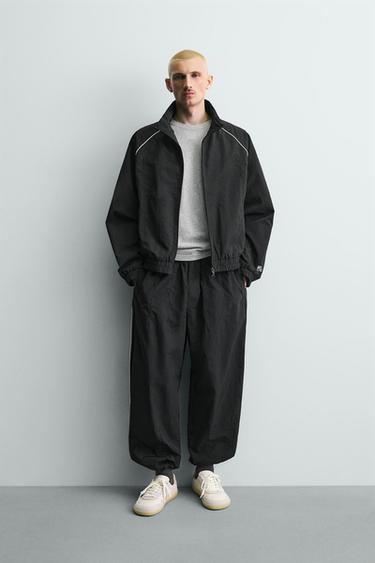 ТЕХНІЧНІ ДЖОГЕРИ З КОНТРАСТНИМИ СМУГАМИ - Чорний Zara