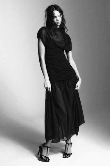 VESTIDO MIDI DRAPEADO COMBINADO - Negro de Zara