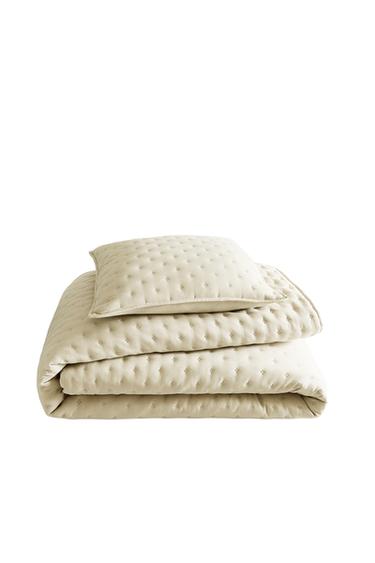 QUILTED BEDSPREAD WITH DOTS - Ecru by Zara