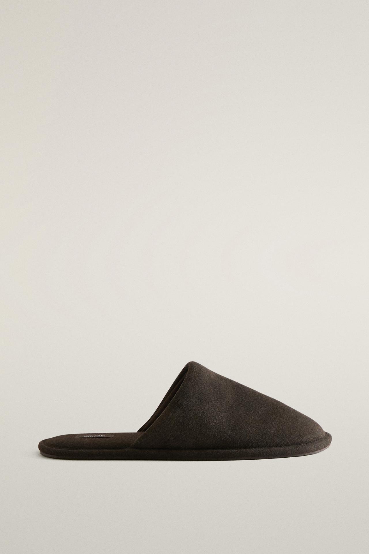 WARM FABRIC SLIPPERS — Brown