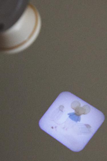 JOUET ENFANT PROJECTEUR PETITE SOURIS - Marron / Taupe de Zara