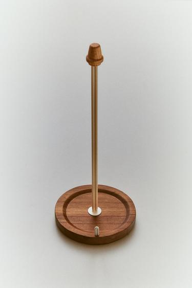 SUPORTE PARA PAPEL TOALHA DE FERRO E MADEIRA - Creme da Zara