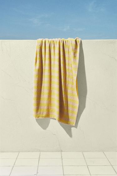 KIDS' STRIPED COTTON BEACH TOWEL - Yellow by Zara