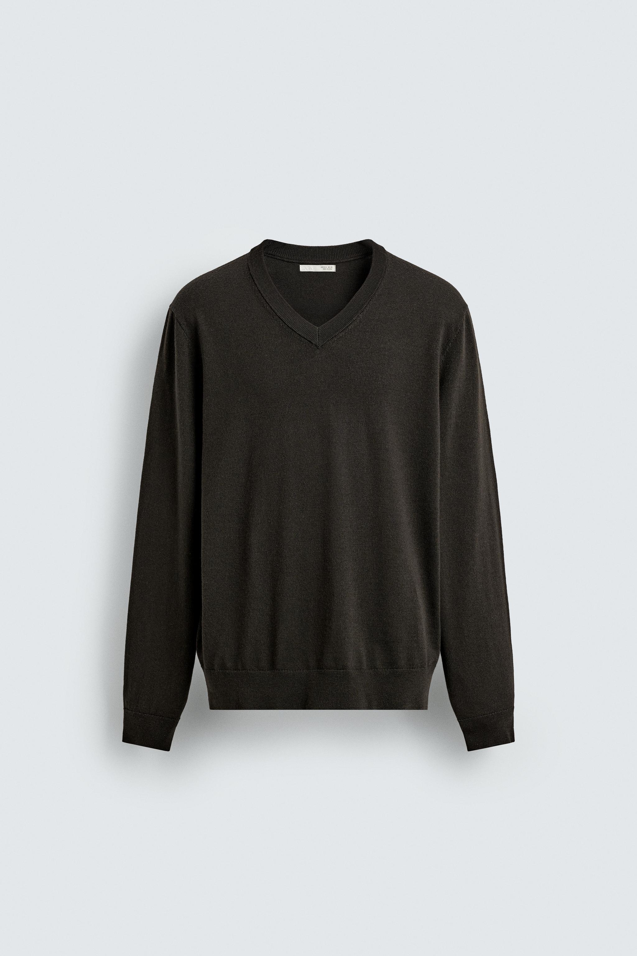 100% WOOL V-NECK JUMPER