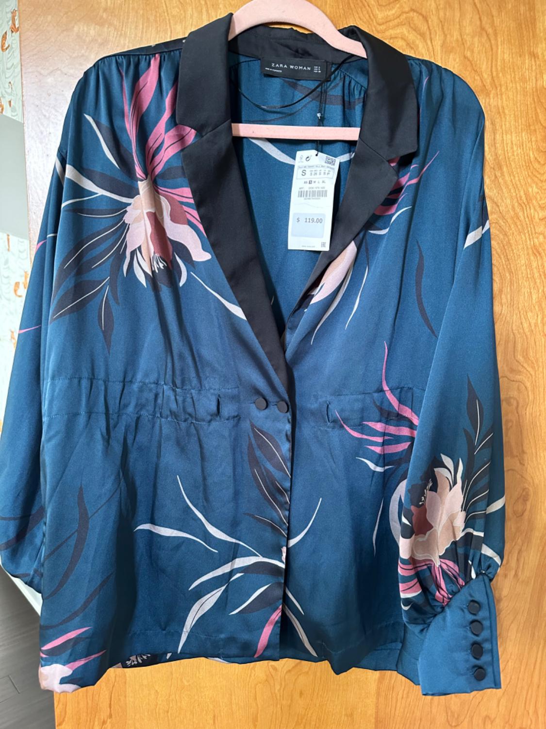 CHAQUETA ESTAMPADA