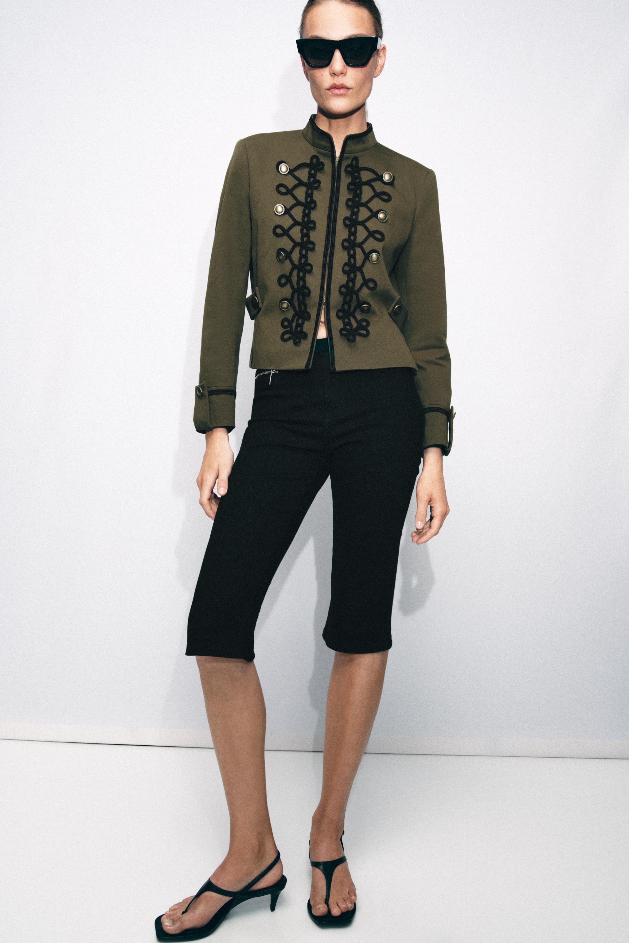BLAZER WITH EPAULETS AND FIREMAN CLASP