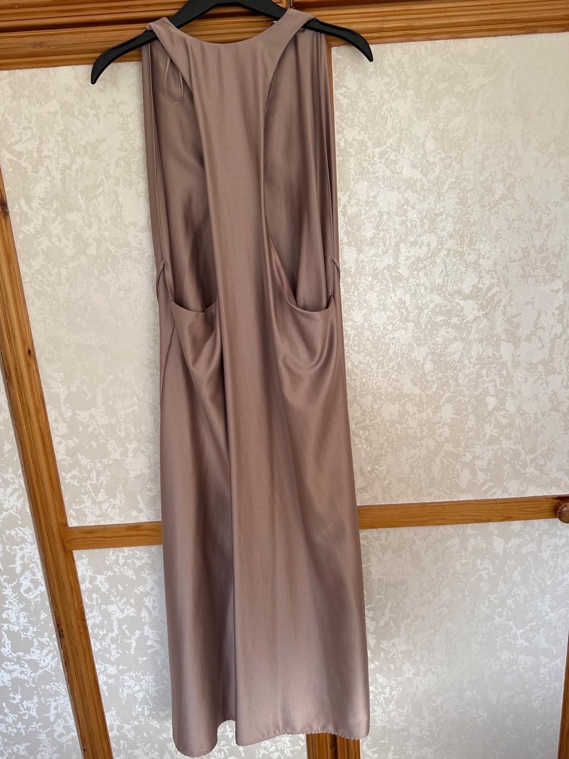 DUSKY PINK SLEEVELESS DRESS - Image 2