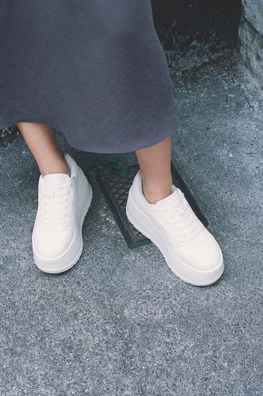 PLATFORM TRAINERS - White by Zara